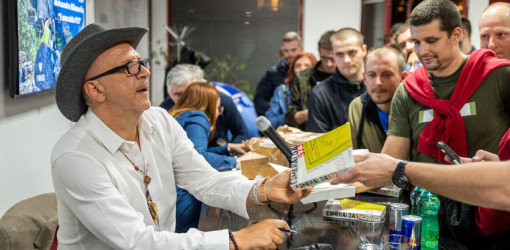 esmeralda 973 2023 40