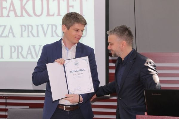 Arno Gujon održao tribinu  na Pravnom fakultetu za privredu i pravosuđe